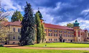 Muzeum zamek w Łańcucie - odkryj fascynującą historię i atrakcje