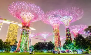 Ile trwa lot z Warszawy do Singapuru? Sprawdź czas podróży i więcej