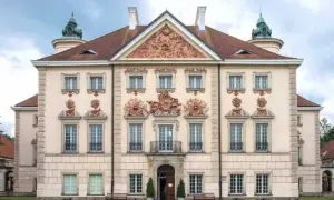 Pałac w Otwocku Wielkim godziny otwarcia - nie przegap ważnych szczegółów