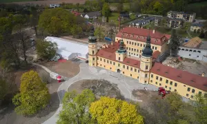 Pałac w Żyrowej - odkryj jego fascynującą historię i architekturę