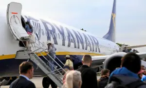 Ile trwa lot z Krakowa do Paryża? Poznaj sekrety podróży samolotem