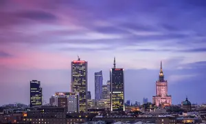 Hotel Marriott Warszawa - Ile pięter ma ten imponujący budynek?