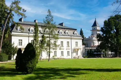 Pałac w Radziejowicach: tajemnice historii i architektury, które zachwycają