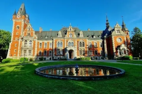 Pałac w Pławniowicach: Historia i tajemnice niezwykłej architektury