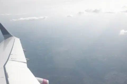 Ile trwa lot z Warszawy do Malagi? Odkryj czas przelotu i więcej