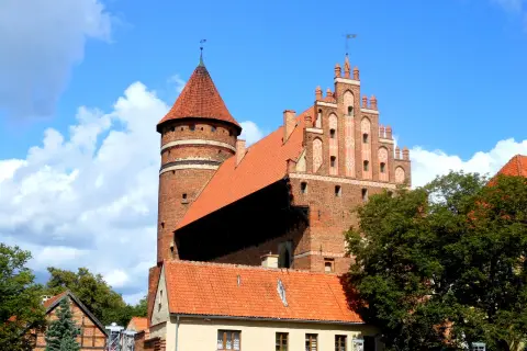Zamek w Olsztynie - odkryj tajemnice ruin i ich fascynującą historię