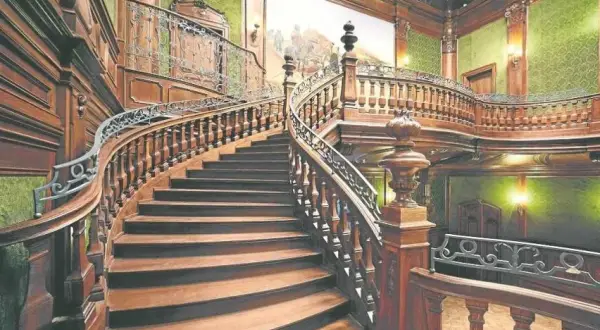 Pałac Goetza w Brzesku - fascynująca historia i ukryte tajemnice