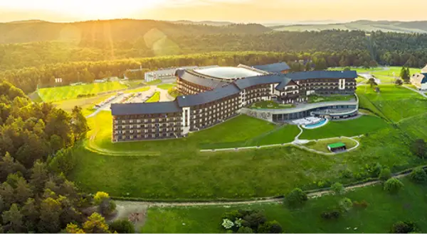 Kto jest właścicielem hotelu Arłamów? Oto zaskakujące fakty