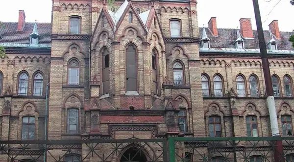 Pałac w Mokrzeszowie historia: nieznane fakty i tajemnice budowli