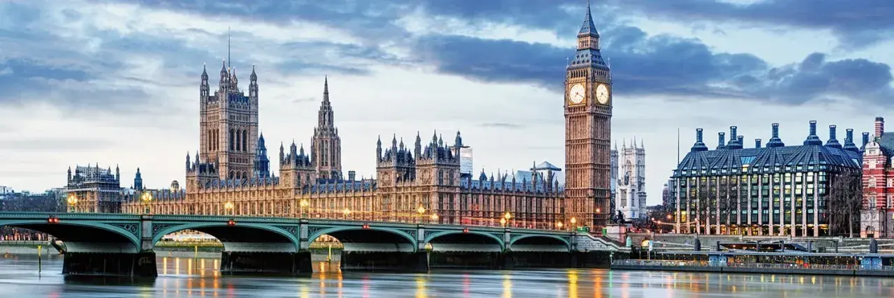 Ile trwa lot z Krakowa do Londynu? Sprawdź czas przelotu i więcej