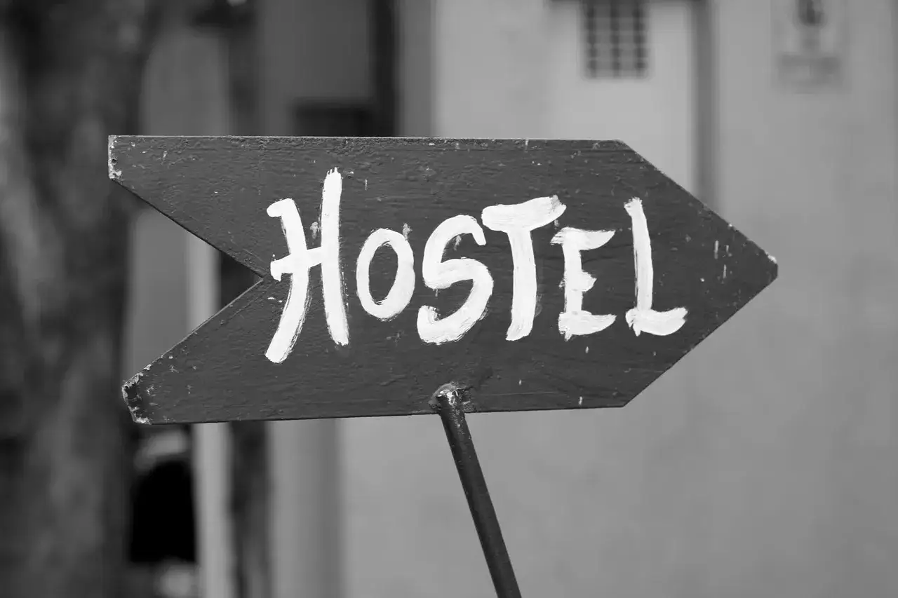 Zdjęcie Czym się różni hotel od hostelu? Kluczowe różnice, które musisz znać