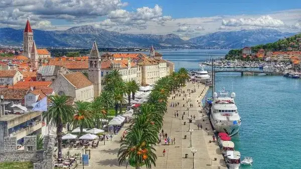 Niezapomniane atrakcje w Marinie Chorwacja – co warto zobaczyć