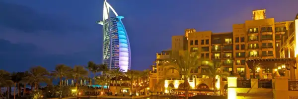 Ile kosztuje hotel w Dubaju? Ceny, które mogą Cię zaskoczyć